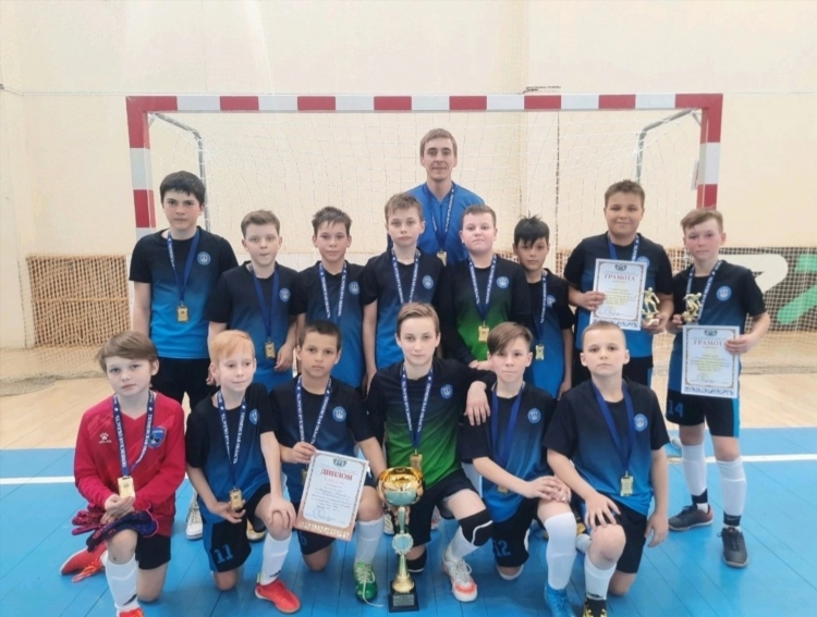 Первенство спб по футболу 2011